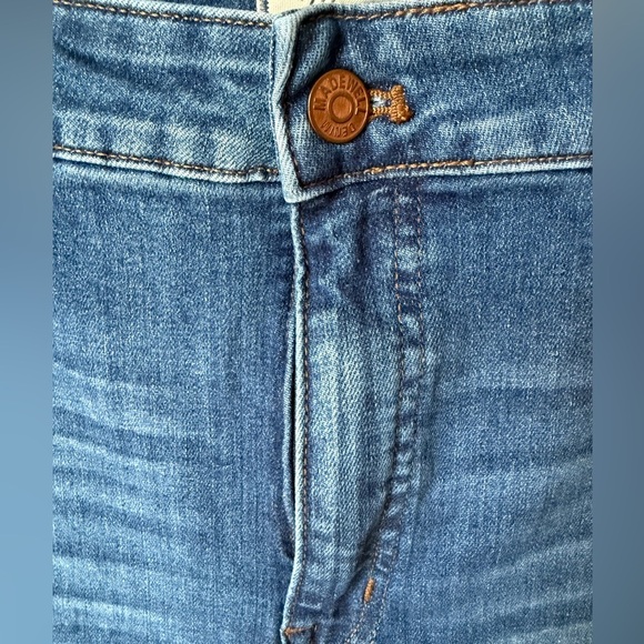 EUC Madewell Curvy High-Rise Distressed Skinny Crop Jeans SZ 34P (14-16) - Picture 4 of 16